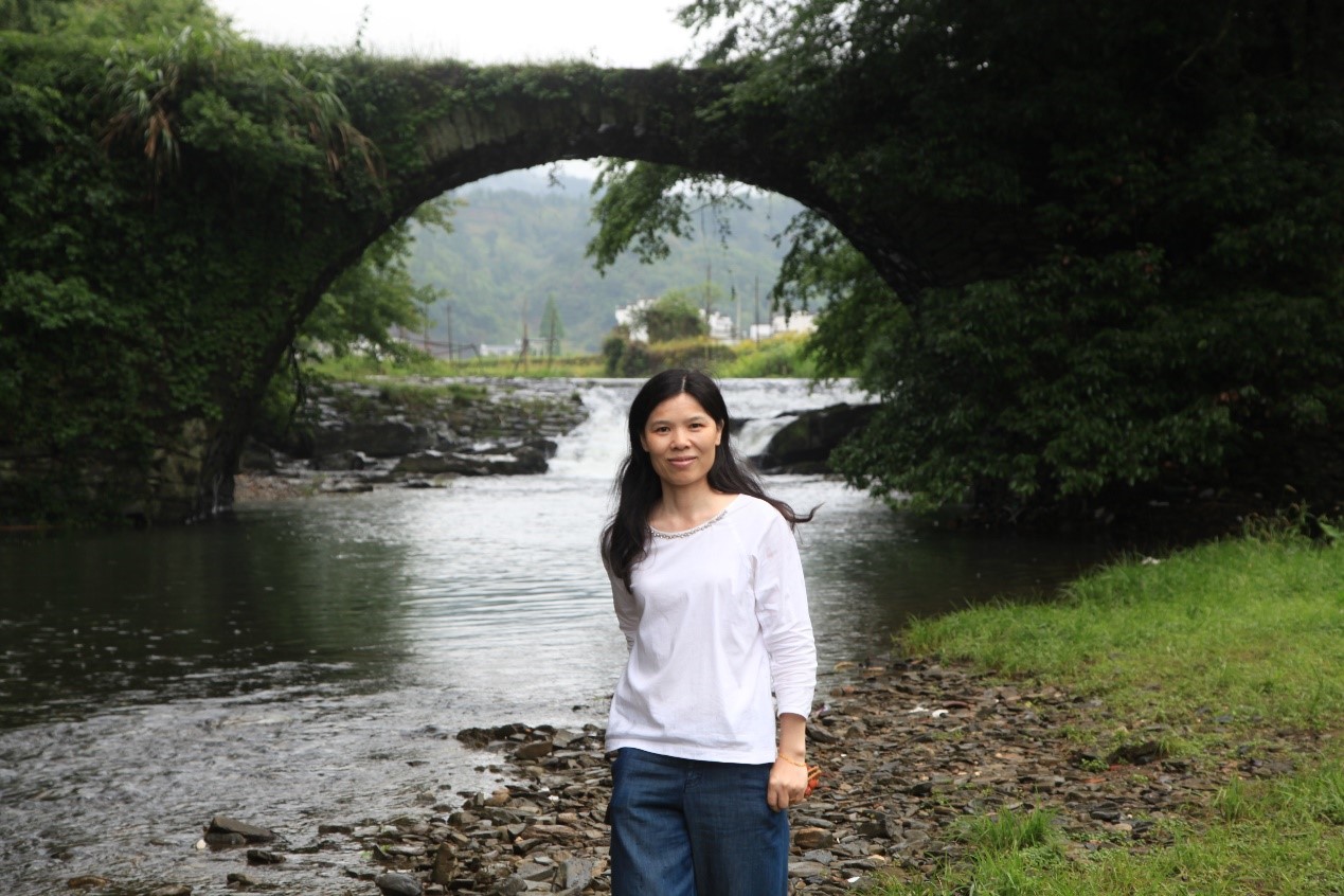 12. Xiaolan Huang
